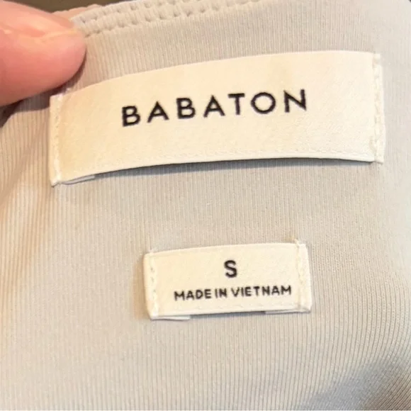 Babaton Aritzia Grey Cropped Short Sleeve Top Stretch Nylon Size S Minimalist - Picture 7 of 7